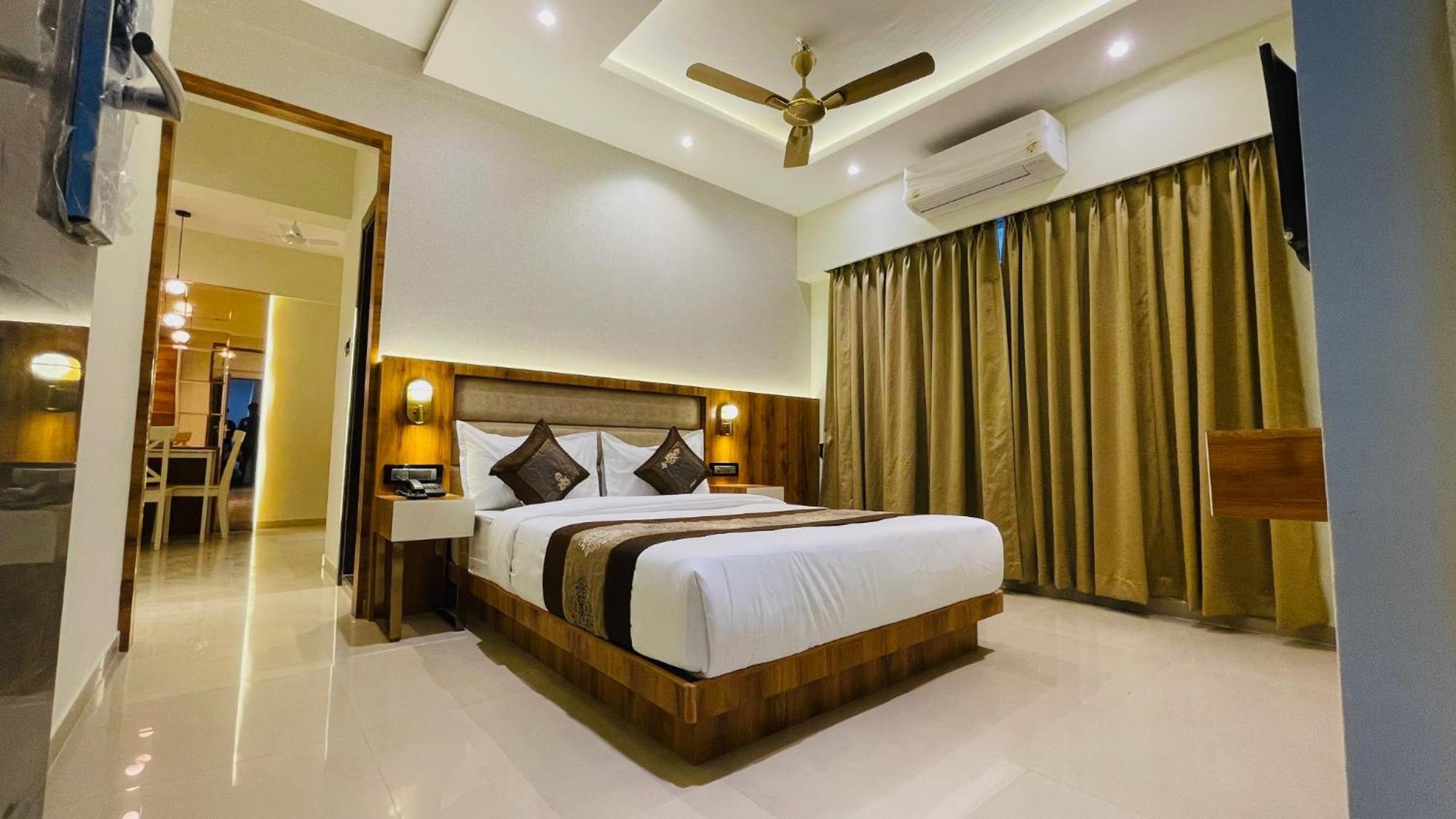 Home2 Studio Apartments Mumbai Bagian luar foto